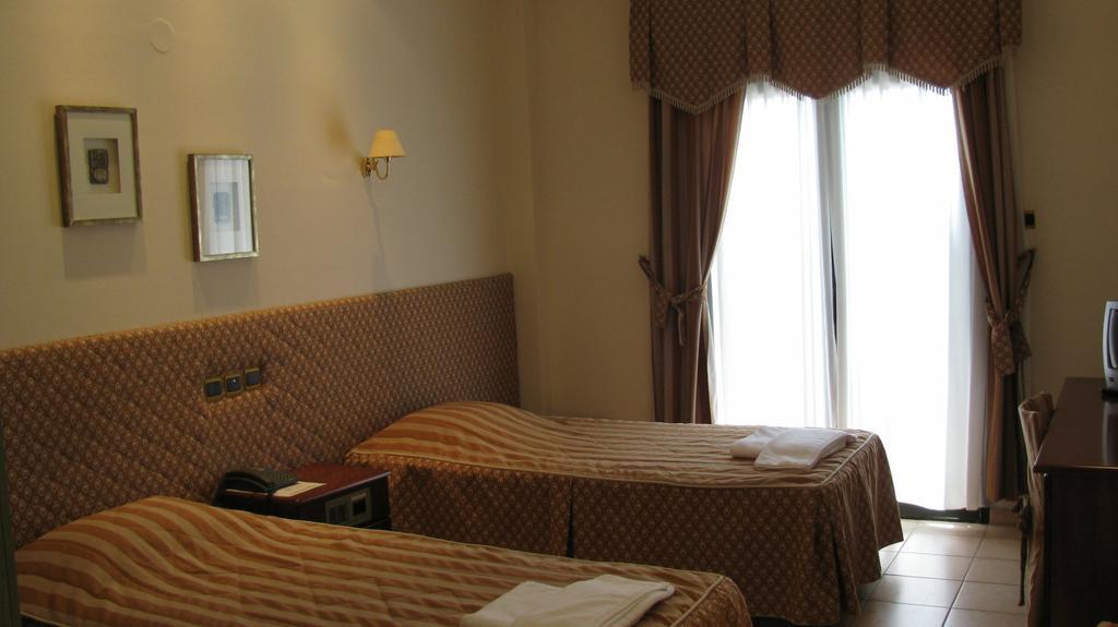 Diakonia Hotel Thessaloníki Phòng bức ảnh